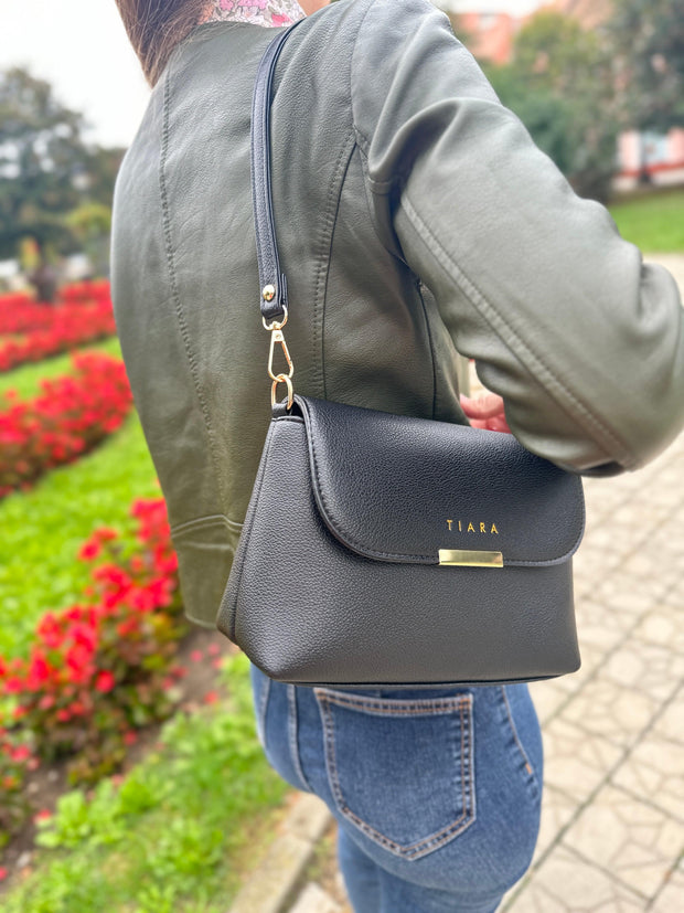 Geanta neagra Tasia