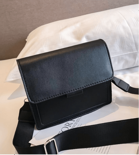 Geanta neagra Carolina