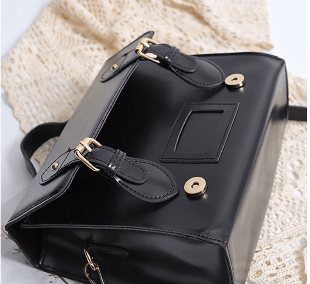 Geanta neagra tip servieta model retro Lea - TIARA CONCEPT STORE