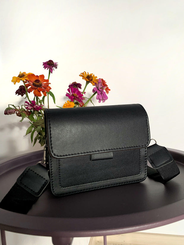 Geanta neagra Carolina